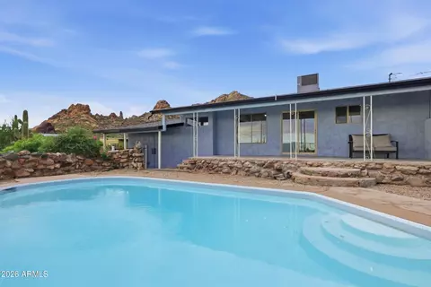 Exterior - 749 E Mcdowell Blvd, Apache Junction, AZ 85119 photo 7 of 12