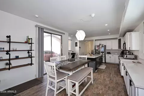 Kitchen - 5242 E Hilton Ave, Mesa, AZ 85206 photo 2 of 6