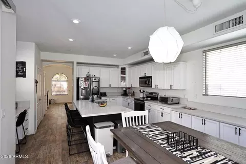 Kitchen - 5242 E Hilton Ave, Mesa, AZ 85206 photo 3 of 6