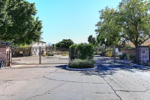 View/Area - 5242 E Hilton Ave, Mesa, AZ 85206 photo 1 of 2