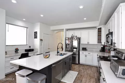 Kitchen - 5242 E Hilton Ave, Mesa, AZ 85206 photo 4 of 6