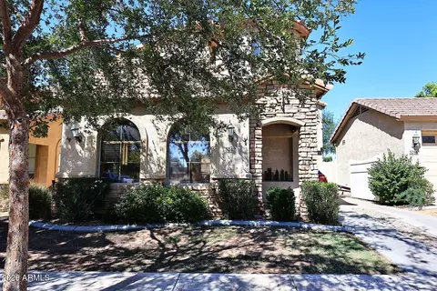Exterior - 5242 E Hilton Ave, Mesa, AZ 85206 photo 2 of 10