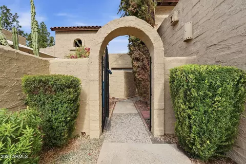 Exterior - 16449 N 29th Ln, Phoenix, AZ 85053 photo 1 of 12