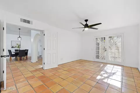 Living - 16449 N 29th Ln, Phoenix, AZ 85053 photo 1 of 2