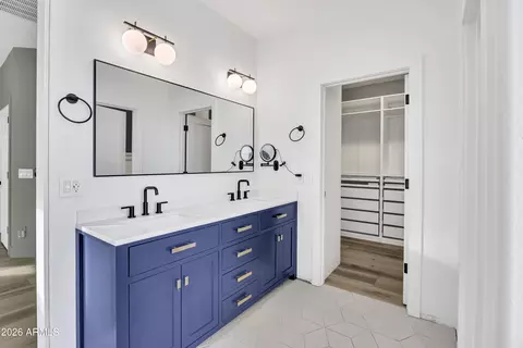 Bath - 3533 E Flower St, Gilbert, AZ 85298 photo 4 of 6