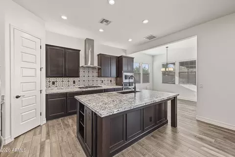Kitchen - 10220 E Thatcher Ave, Mesa, AZ 85212 photo 2 of 3