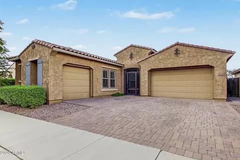 Exterior - 10220 E Thatcher Ave, Mesa, AZ 85212 photo 5 of 14