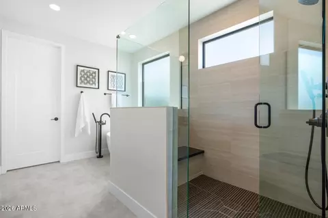 Bath - 6314 N 10th Dr, Phoenix, AZ 85013 photo 3 of 5