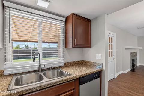 Kitchen - 1873 E Watson Dr, Tempe, AZ 85283 photo 4 of 4