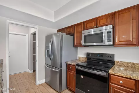 Kitchen - 1873 E Watson Dr, Tempe, AZ 85283 photo 3 of 4