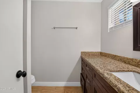 Bath - 1873 E Watson Dr, Tempe, AZ 85283 photo 3 of 4