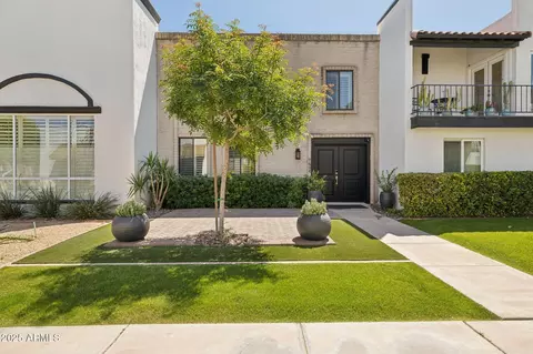 7694 E Minnezona Ave, Scottsdale, AZ 85251