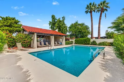 Exterior - 5621 N Palacio Pl, Phoenix, AZ 85014 photo 9 of 11