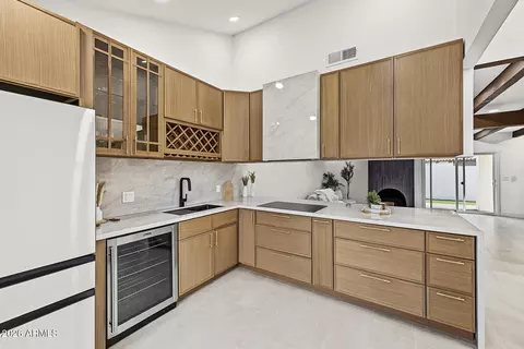 Kitchen - 5621 N Palacio Pl, Phoenix, AZ 85014 photo 1 of 4