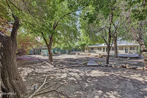 Exterior - 6319 N 13th Pl, Phoenix, AZ 85014 photo 9 of 10
