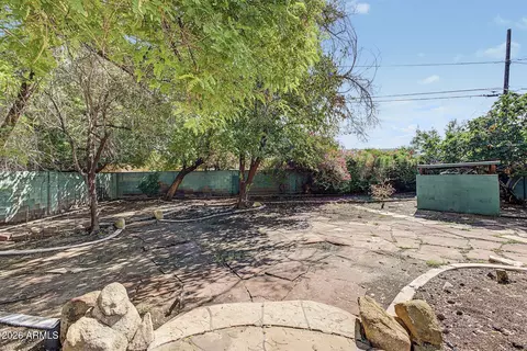 Exterior - 6319 N 13th Pl, Phoenix, AZ 85014 photo 8 of 10