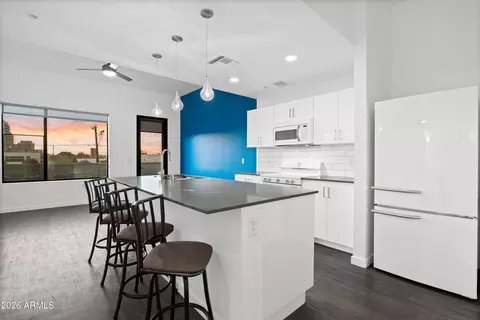 1130 N 2nd St #210, Phoenix, AZ 85004