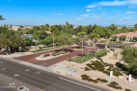 View/Area - 5622 S 28th St, Phoenix, AZ 85040 photo 3 of 3