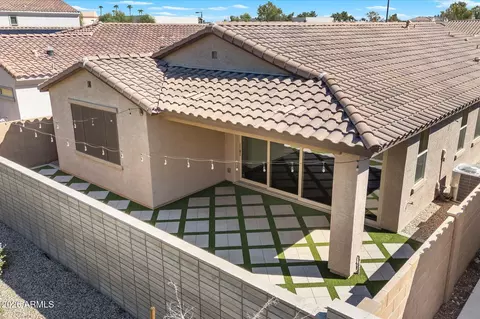 Exterior - 5622 S 28th St, Phoenix, AZ 85040 photo 4 of 6