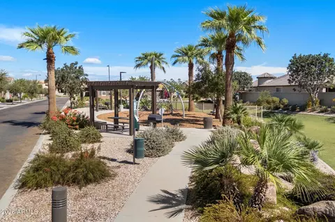 Other - 5622 S 28th St, Phoenix, AZ 85040 photo 1 of 8