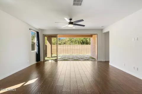 Living - 5622 S 28th St, Phoenix, AZ 85040 photo 3 of 3