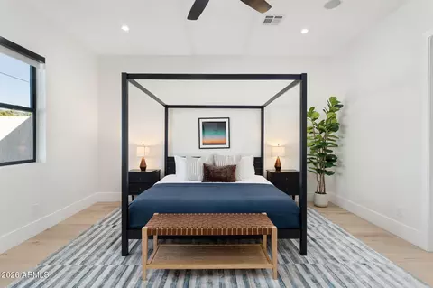 Bedroom - 4546 E Campbell Ave, Phoenix, AZ 85018 photo 1 of 7