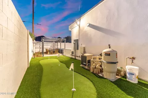 Exterior - 4546 E Campbell Ave, Phoenix, AZ 85018 photo 6 of 7