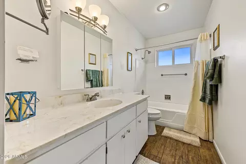 Bath - 5656 E Des Moines St #1024, Mesa, AZ 85205 photo 1 of 2