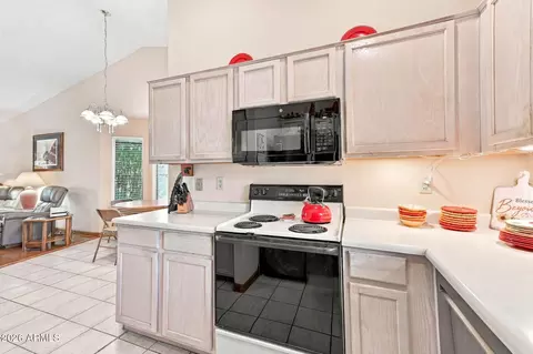 Kitchen - 1873 E Peach Tree Dr, Chandler, AZ 85249 photo 1 of 5