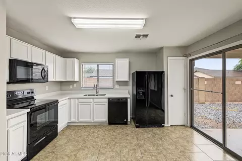 Kitchen - 2820 S 64th Dr, Phoenix, AZ 85043 photo 1 of 2
