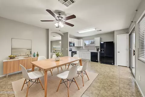 Dining - 2820 S 64th Dr, Phoenix, AZ 85043 photo 1 of 1