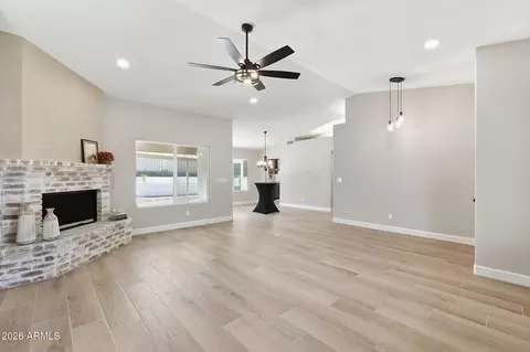 Living - 1007 E Grandview Rd, Phoenix, AZ 85022 photo 3 of 6