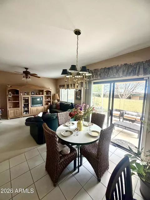 Dining - 2007 W Bloomfield Rd, Phoenix, AZ 85029 photo 1 of 2