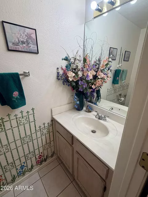 Bath - 2007 W Bloomfield Rd, Phoenix, AZ 85029 photo 1 of 1