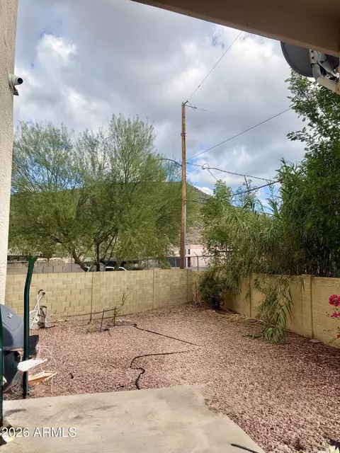 Exterior - 2007 W Bloomfield Rd, Phoenix, AZ 85029 photo 4 of 4