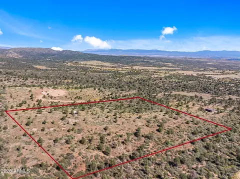 003 Blue Sky 1414 Ac -- #1C, Peeples Valley, AZ 86332