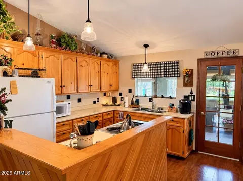 Kitchen - 3346 Whispering Pine Dr, Overgaard, AZ 85933 photo 1 of 1