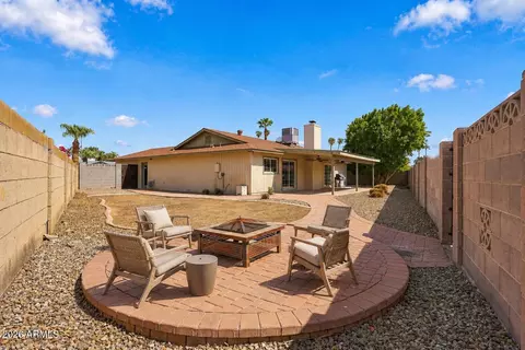 Exterior - 2301 E Alameda Dr, Tempe, AZ 85282 photo 3 of 5