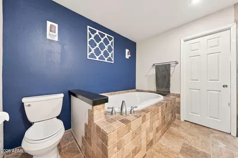 Bath - 2301 E Alameda Dr, Tempe, AZ 85282 photo 2 of 4