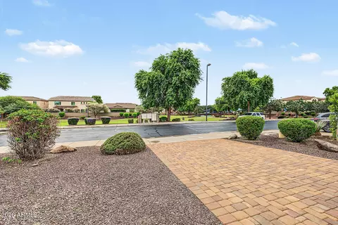 Exterior - 2950 E Derringer Way, Gilbert, AZ 85297 photo 3 of 18