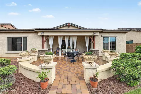 Exterior - 2950 E Derringer Way, Gilbert, AZ 85297 photo 8 of 18