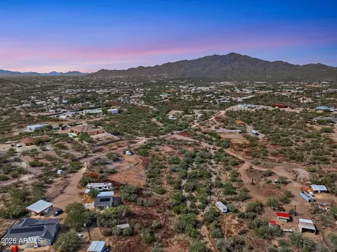 45405 N 7th St #-, New River, AZ 85087