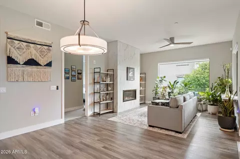 Living - 5250 E Deer Valley Dr #360, Phoenix, AZ 85054 photo 4 of 8