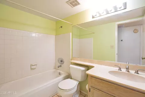 Bath - 2263 E Christy Dr, Phoenix, AZ 85028 photo 4 of 4