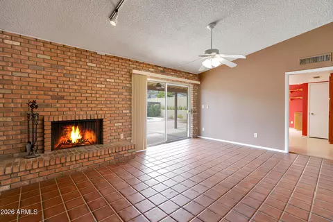 Living - 2263 E Christy Dr, Phoenix, AZ 85028 photo 12 of 12
