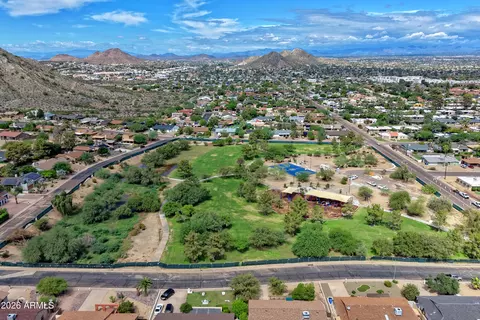 View/Area - 2263 E Christy Dr, Phoenix, AZ 85028 photo 6 of 9