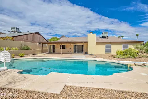 Exterior - 2263 E Christy Dr, Phoenix, AZ 85028 photo 6 of 6