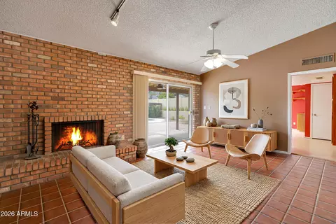 Living - 2263 E Christy Dr, Phoenix, AZ 85028 photo 3 of 12