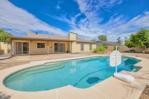 Exterior - 2263 E Christy Dr, Phoenix, AZ 85028 photo 1 of 6