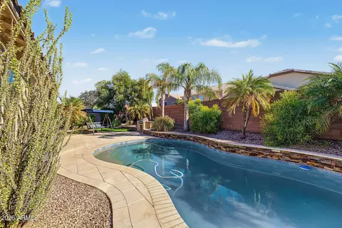 Exterior - 2197 E Lindrick Dr, Gilbert, AZ 85298 photo 10 of 13